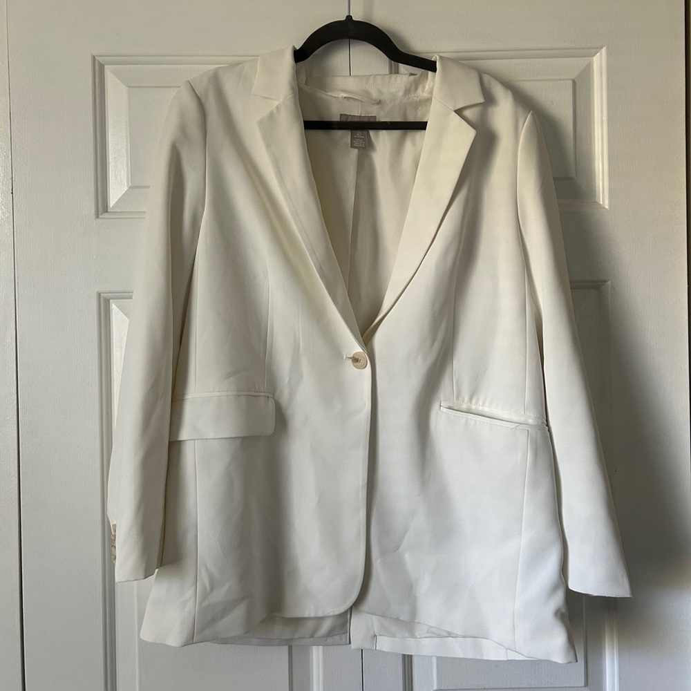 H&M Oversized White Blazer
